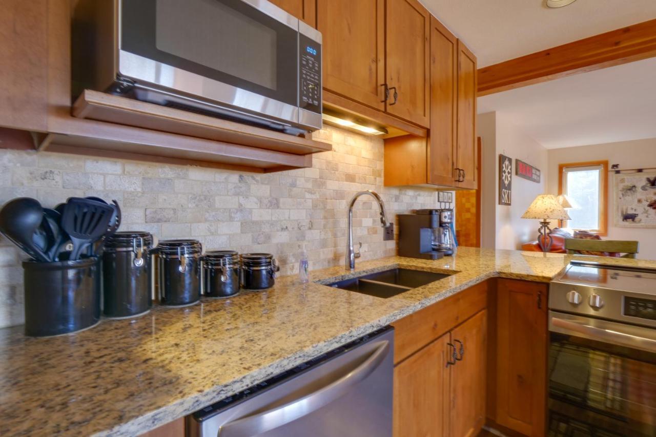 Silverthorne Condo Patio, Mtn Views, Pool Access! Exterior photo