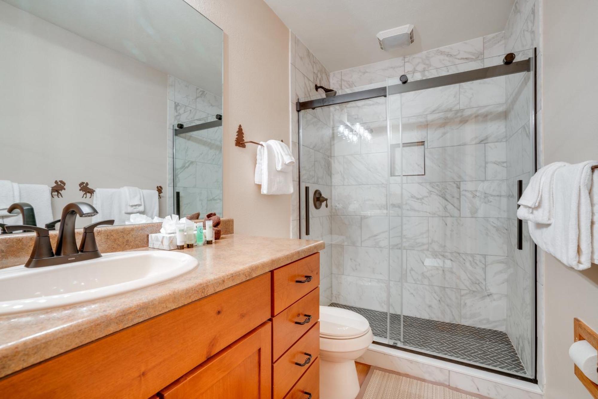 Silverthorne Condo Patio, Mtn Views, Pool Access! Exterior photo